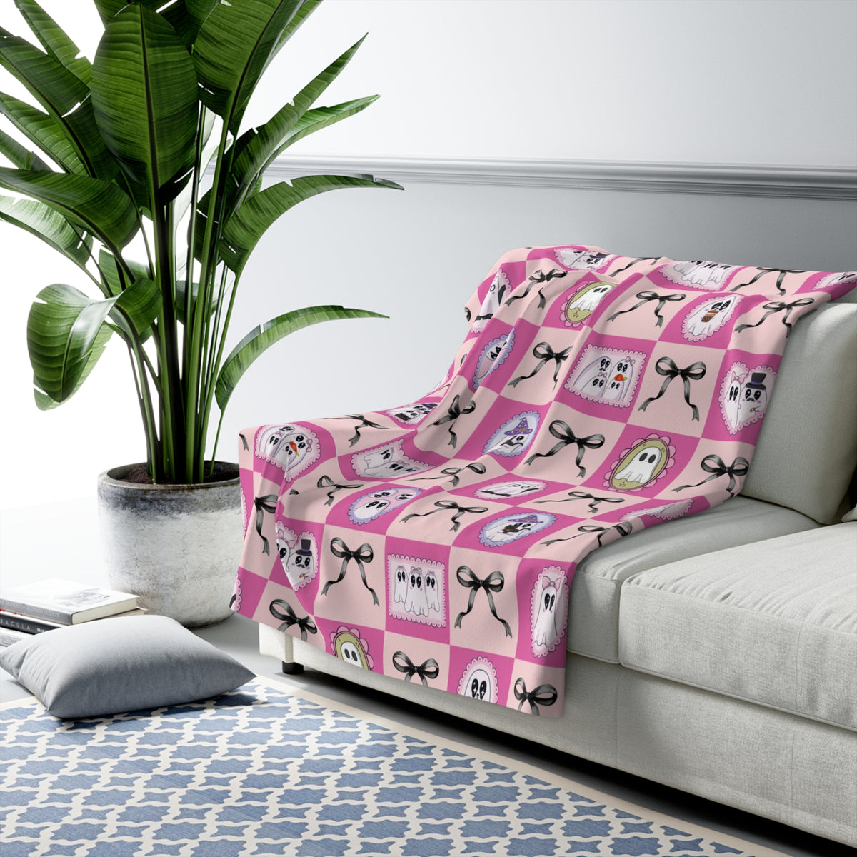 Pink Ghost Patchwork Sherpa Blanket - Cute Halloween Cozy Throw for Kids & Teens