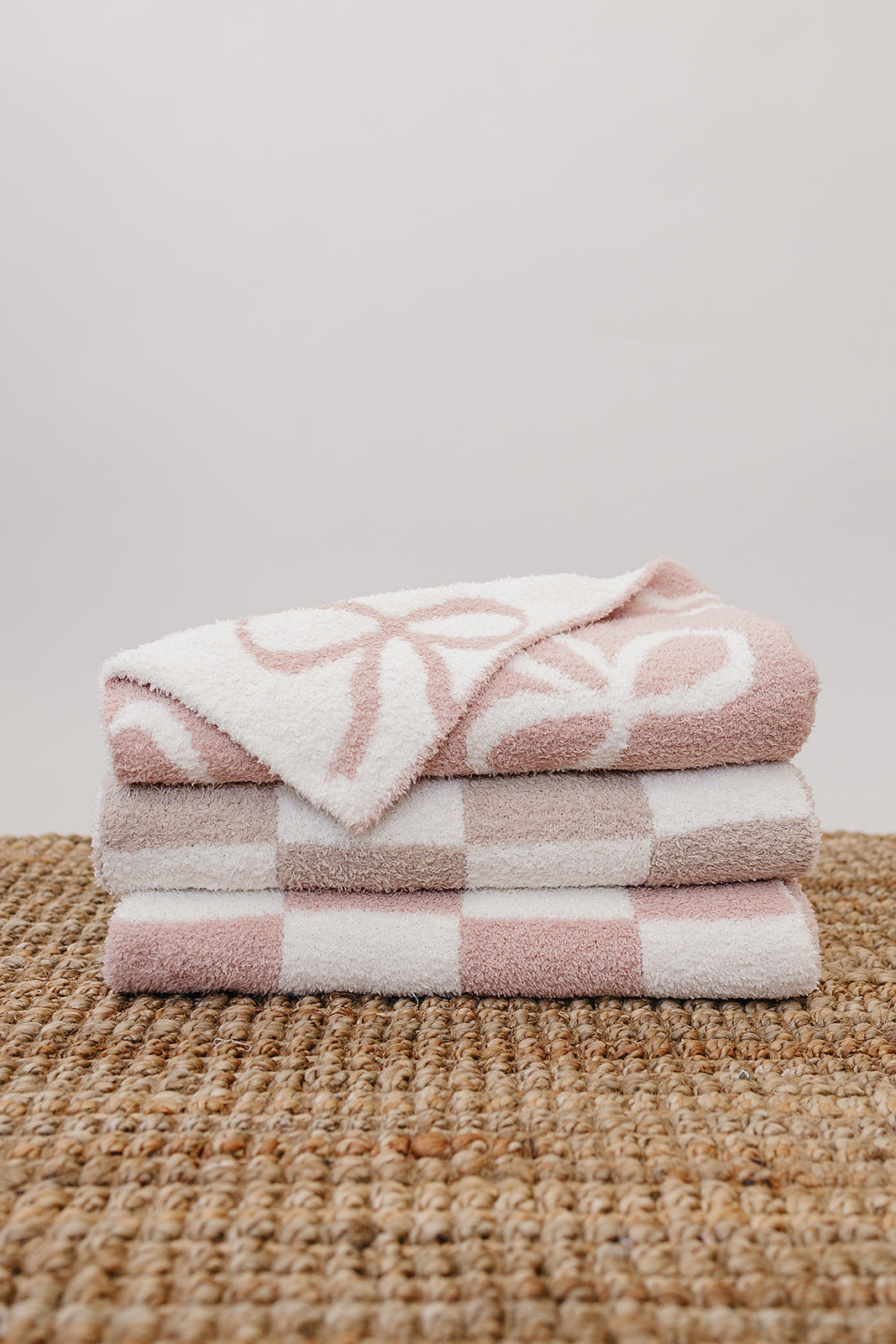 Pink Bow Plush Blanket